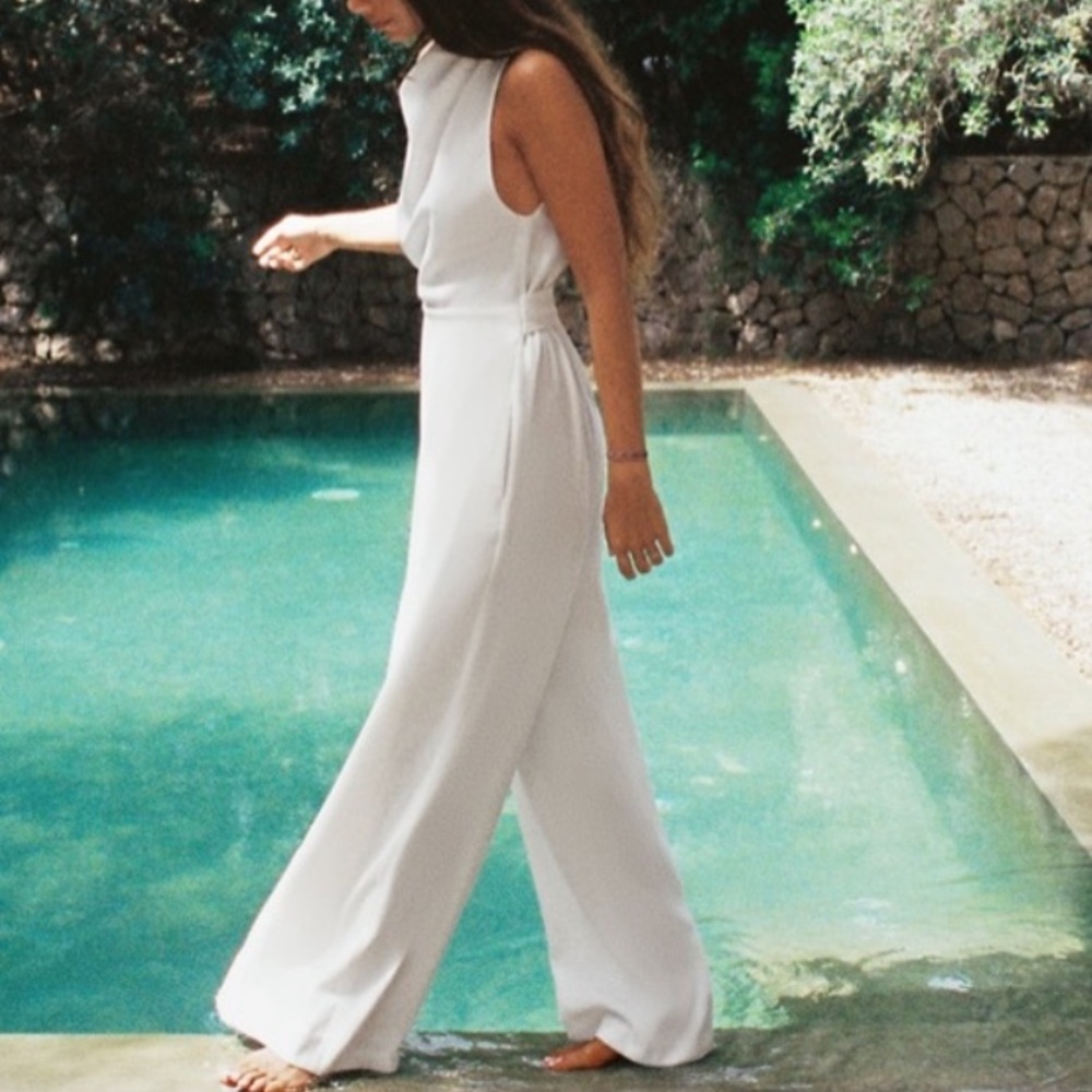 Zara White Sleeveless Jumpsuit - Size Small